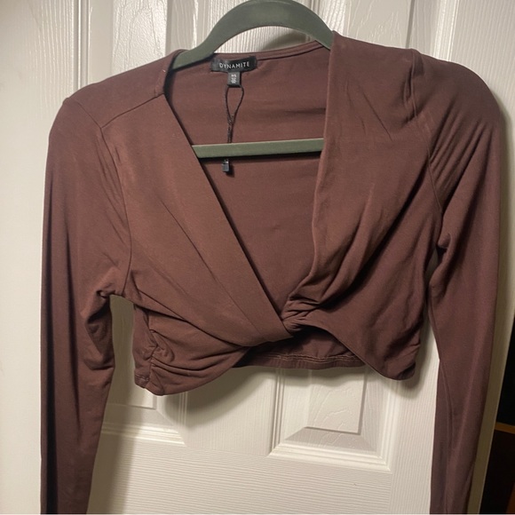 Brown cropped garage top - Picture 2 of 5